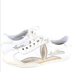 Louis Vuitton sneakers size 7